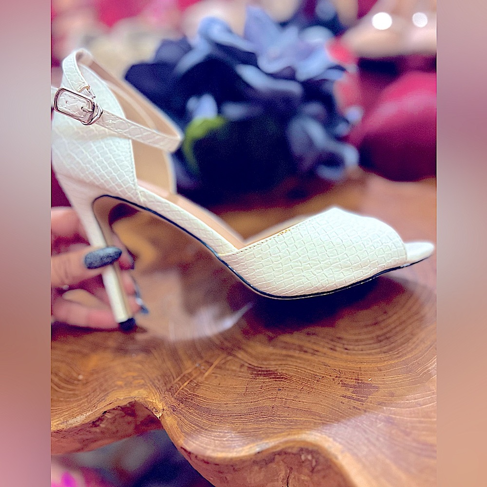 Mary-Jane style White Snakeskin Peep-Toe Stiletto Heels - Picture 2 of 16